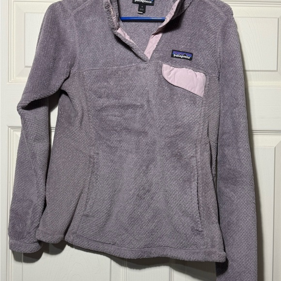 Patagonia Jackets & Blazers - Patagonia Fleece Pullover in Light purple with Pale Pink Trim